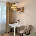 Boho Chic Near Alba Iulia Square, Apartment *