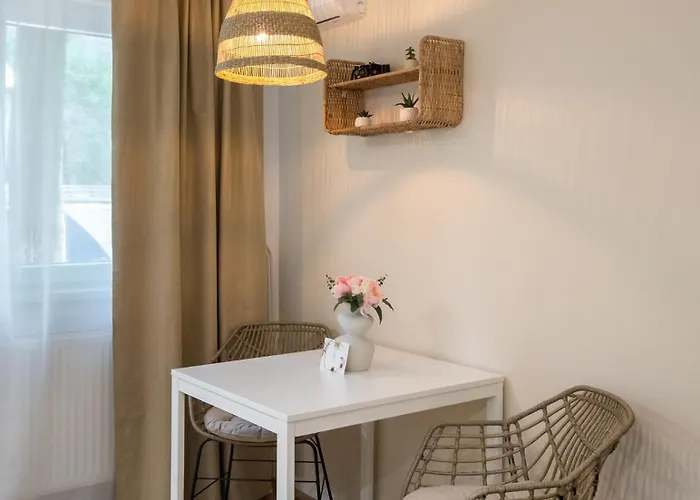 Boho Chic Near Alba Iulia Square, Lejlighed *